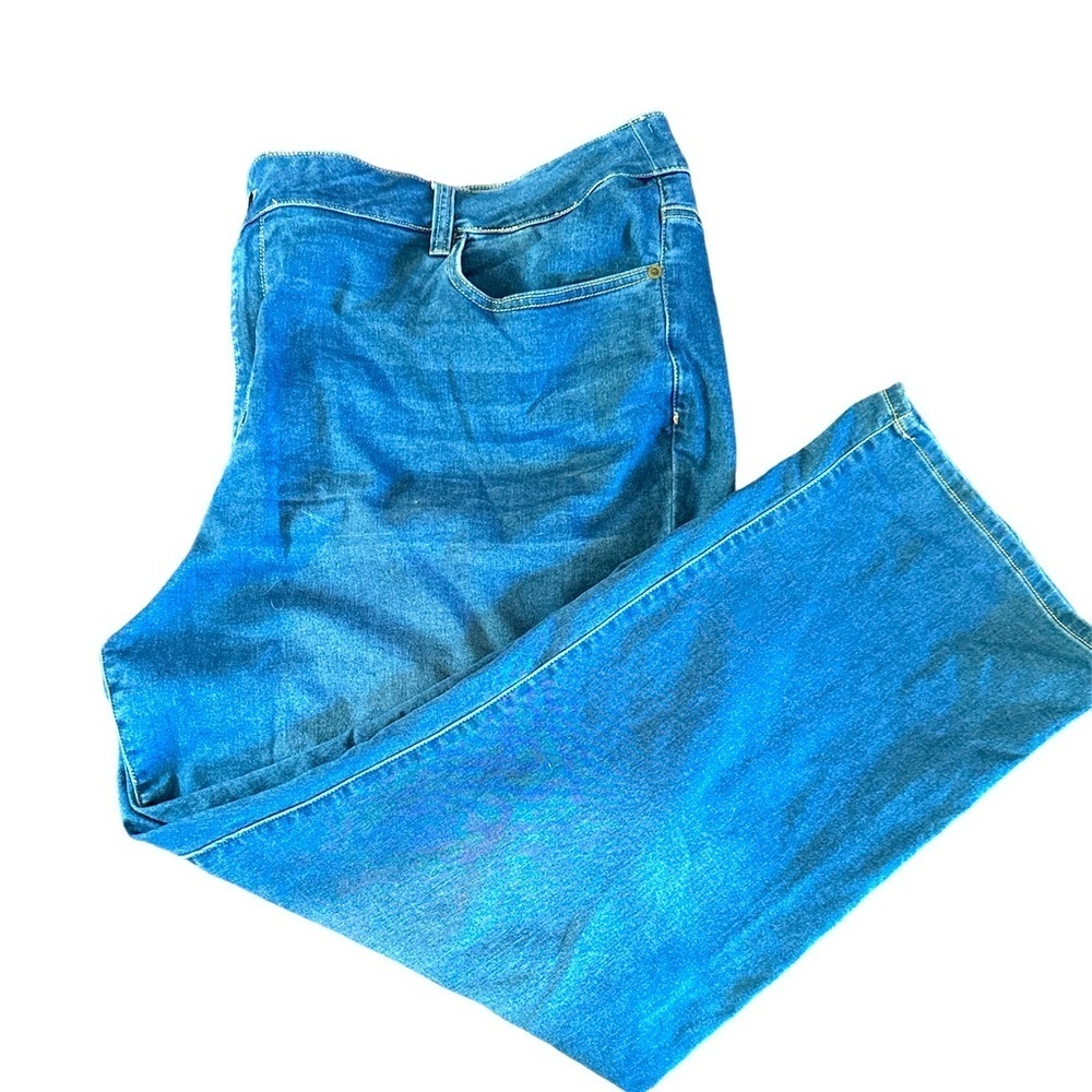 Avenue straight leg butter jeans.